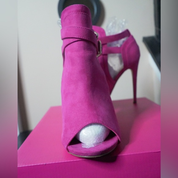 Harlyn peep toe bootie - Picture 10 of 13